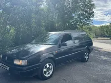 Volkswagen Passat, 1993