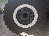 Диски с резиной 305.70.16 за 580 000 тг. в Алматы – фото 2
