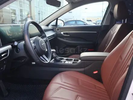 Hyundai Sonata Base 2024 года за 11 790 000 тг. в Астана – фото 12