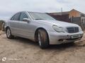 Mercedes-Benz C 200 2001 года за 1 600 000 тг. в Атырау