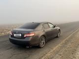 Toyota Camry 2010 года за 5 500 000 тг. в Атырау – фото 2