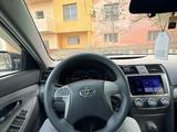 Toyota Camry 2010 года за 5 500 000 тг. в Атырау – фото 3