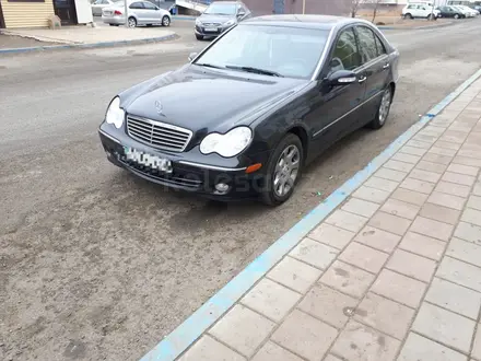 Mercedes-Benz C 240 2004 года за 3 500 000 тг. в Атырау – фото 5