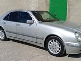 Mercedes-Benz E 320 2000 годаfor4 500 000 тг. в Жанаозен