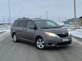 Toyota Sienna 2014 годаfor8 800 000 тг. в Аральск