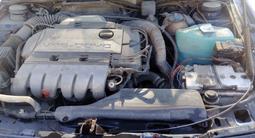 Volkswagen Passat 1993 годаүшін1 200 000 тг. в Семей – фото 2