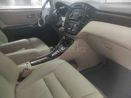 Toyota Highlander 2003 года за 8 500 000 тг. в Алматы – фото 33