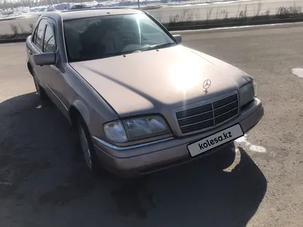 Mercedes-Benz C 180 1993 года за 1 699 000 тг. в Астана