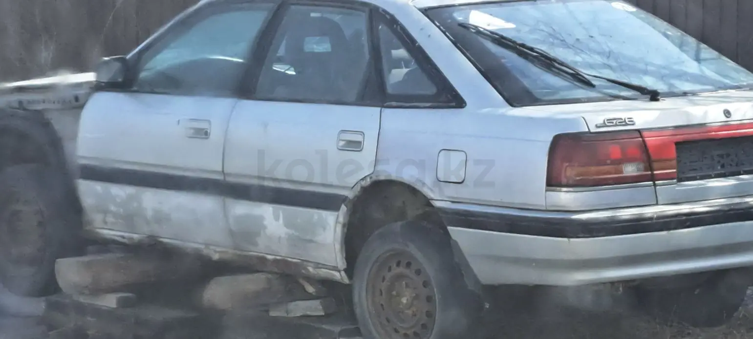 Mazda 626, 1990