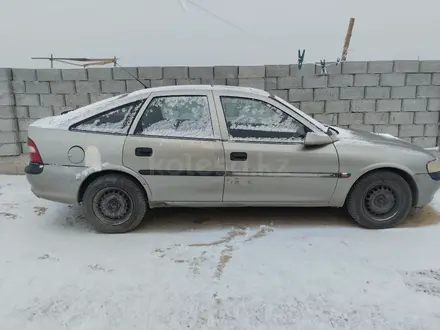 Opel Vectra 1995 года за 823 000 тг. в Абай (Келесский р-н) – фото 2