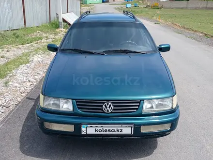 Volkswagen Passat 1995 года за 1 700 000 тг. в Шымкент
