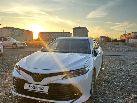 Toyota Camry 2019 года за 12 500 000 тг. в Талдыкорган – фото 2