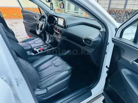 Hyundai Santa Fe 2019 года за 14 000 000 тг. в Шымкент – фото 10