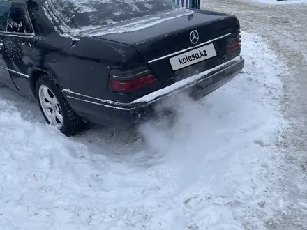 Mercedes-Benz E 220 1995 года за 2 500 000 тг. в Костанай – фото 16