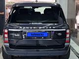 Land Rover Range Rover 2014 года за 27 070 000 тг. в Алматы – фото 2