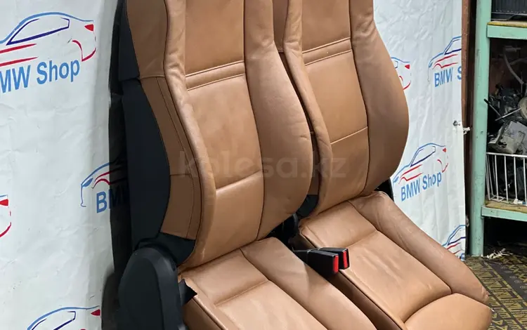 Сидения от BMW X5 E70 Комфорт с ломающейся спинкой х5 е70 за 350 000 тг. в Шымкент