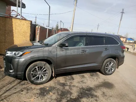 Toyota Highlander 2017 года за 16 200 000 тг. в Астана