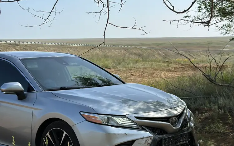 Toyota Camry 2019 года за 12 000 000 тг. в Атырау