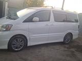 Toyota Alphard 2004 года за 7 500 000 тг. в Семей