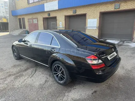 Mercedes-Benz S 500 2007 года за 7 700 000 тг. в Караганда – фото 5