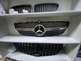 Решетка радиатора Mercedes Benz W218 CLS DIAMOND за 120 000 тг. в Алматы