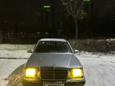 Mercedes-Benz E 280 1993 года за 1 600 000 тг. в Караганда