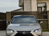 Lexus ES 250 2021 года за 20 900 000 тг. в Астана – фото 2