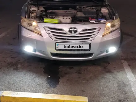 Toyota Camry 2007 года за 6 100 000 тг. в Тараз – фото 2