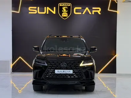 Lexus LX 570 VIP Black Edition 2018 года за 43 000 000 тг. в Шымкент – фото 2