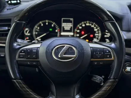 Lexus LX 570 VIP Black Edition 2018 года за 43 000 000 тг. в Шымкент – фото 24