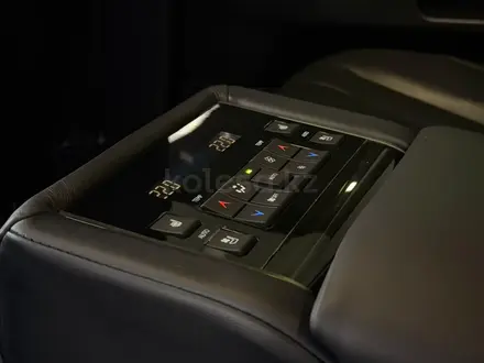 Lexus LX 570 VIP Black Edition 2018 года за 43 000 000 тг. в Шымкент – фото 14