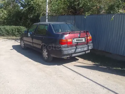 Volkswagen Vento 1992 года за 700 000 тг. в Есик – фото 5