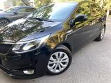 Kia Rio 2016 годаfor6 800 000 тг. в Алматы – фото 2