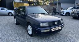 Volkswagen Vento 1993 года за 550 000 тг. в Алматы
