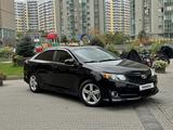 Toyota Camry 2014 года за 6 800 000 тг. в Алматы