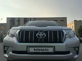 Toyota Land Cruiser Prado 2022 года за 26 800 000 тг. в Актобе – фото 5