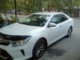 Toyota Camry 2017 года за 12 000 000 тг. в Семей – фото 2