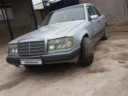 Mercedes-Benz E 220 1992 года за 1 000 000 тг. в Сарыагаш