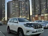 Toyota Land Cruiser Prado 2018 года за 31 000 000 тг. в Астана