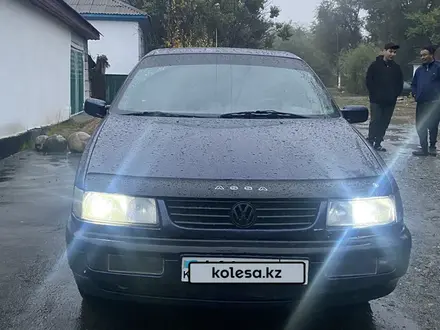 Volkswagen Passat 1995 года за 1 400 000 тг. в Талдыкорган