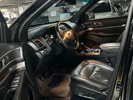 Ford Explorer 2016 года за 13 000 000 тг. в Алматы – фото 15