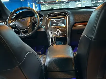 Ford Explorer 2016 года за 13 000 000 тг. в Алматы – фото 16