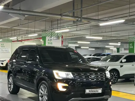 Ford Explorer 2016 года за 13 000 000 тг. в Алматы – фото 4
