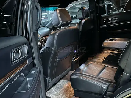 Ford Explorer 2016 года за 13 000 000 тг. в Алматы – фото 23