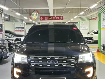 Ford Explorer 2016 года за 13 000 000 тг. в Алматы – фото 2