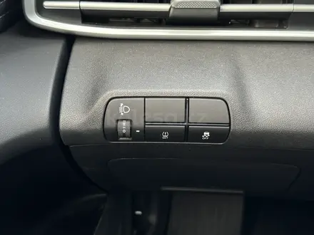 Hyundai Elantra 2024 года за 9 500 000 тг. в Атырау – фото 15