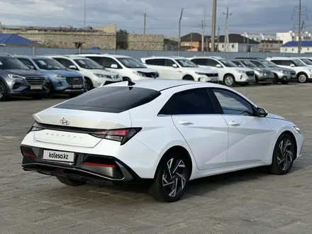 Hyundai Elantra 2024 года за 9 500 000 тг. в Атырау – фото 5