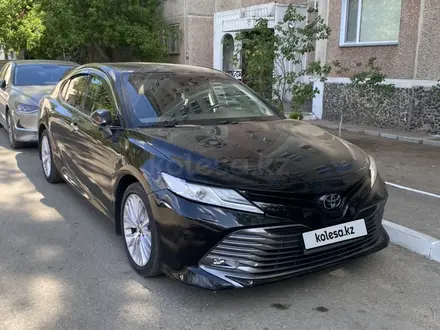 Toyota Camry 2020 года за 15 000 000 тг. в Астана