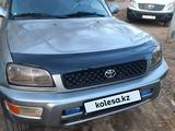 Toyota RAV4 2000 годаүшін3 200 000 тг. в Жезказган