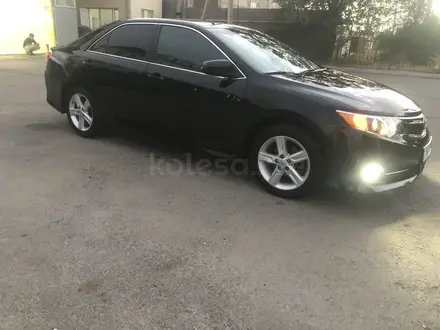 Toyota Camry 2014 года за 9 000 000 тг. в Шымкент – фото 3